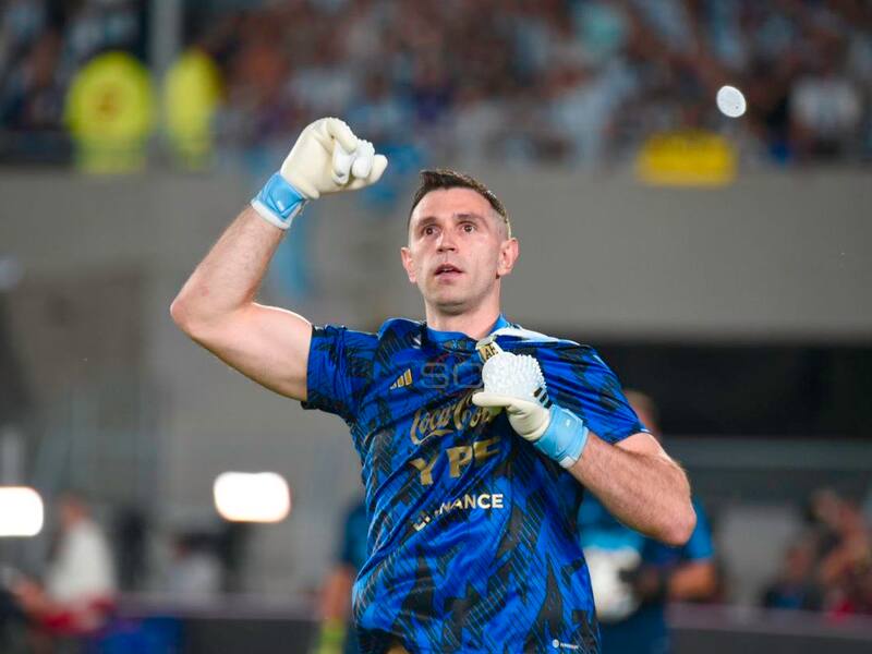 Dibu Martínez vivió un momento que, seguramente, nunca olvidará.