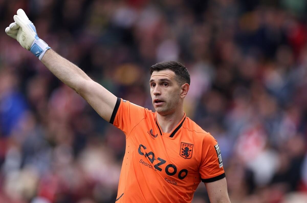 Dibu Martínez a la baja: ya no está en el top 5 de los arqueros más valiosos en la Premier League