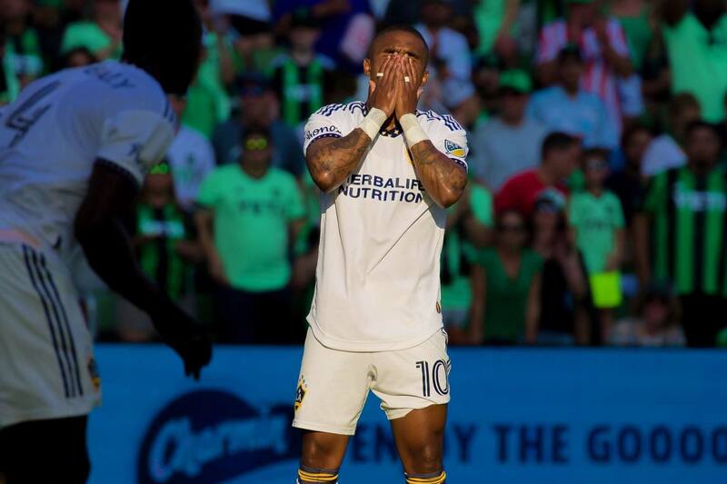 El delantero brasileño de Los Angeles Galaxy, Douglas Costa, pasa por una compleja situación judicial