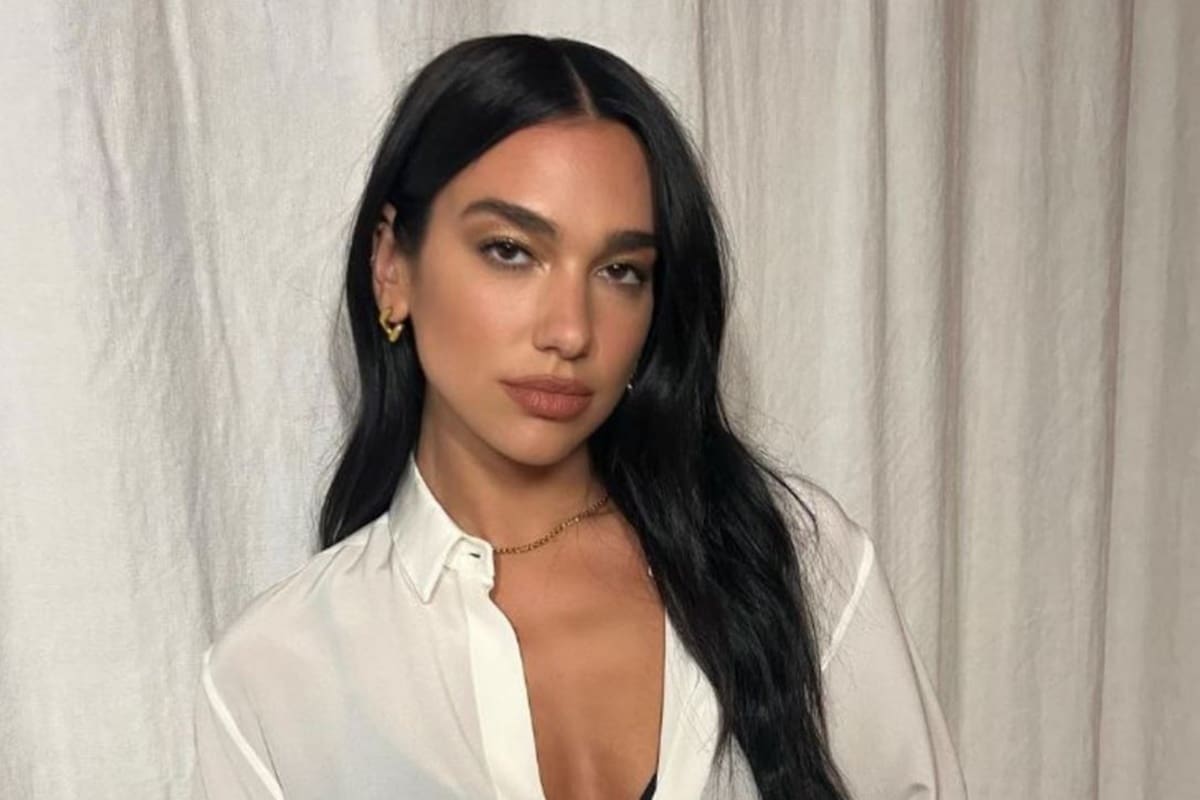 A través de sus historias de Instagram, Dua Lipa subió una serie de fotografías que muestran el cumpleaños número 28 de la artista. - Créditos: Instagram @dualipa