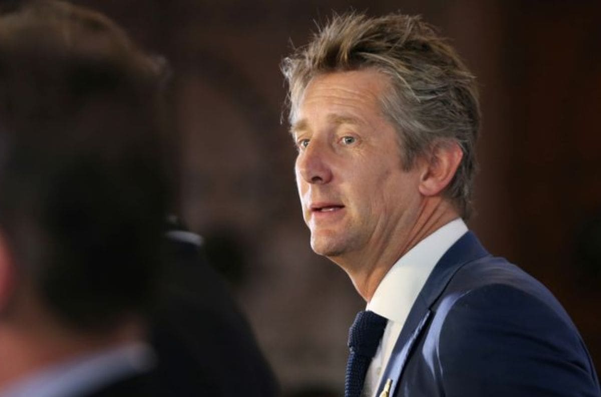 Edwin Van der Sar es hospitalizado de emergencia y el Ajax dio informes sobre su estado de salud