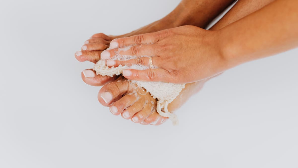 El método natural y efectivo para terminar con los hongos en los pies