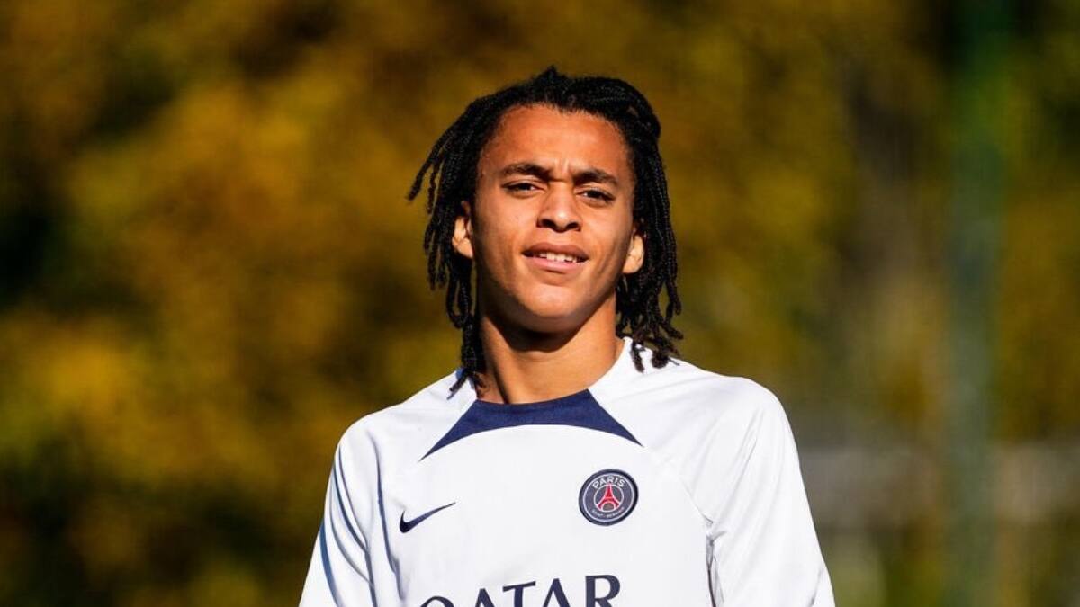 VIDEO | Hermano de Kylian Mbappé recibe las primeras críticas por estos errores en el PSG