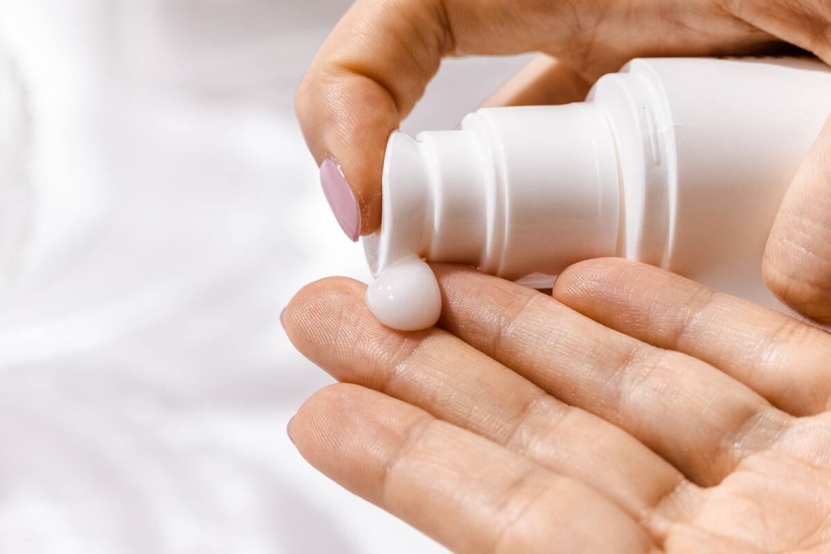Realiza este exfoliante casero y ten unas manos más firmes.
