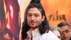 Ezra Miller reaparece en la premiere de The Flash tras sus escándalos y agradece el cuidado que ha recibido