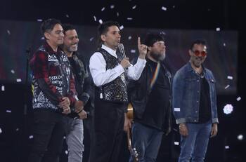 Fabrizio Copano sorprendió reuniendo a Los Bunkers y a sus excompañeros del “Club de la Comedia” en el Festival de Viña 2023