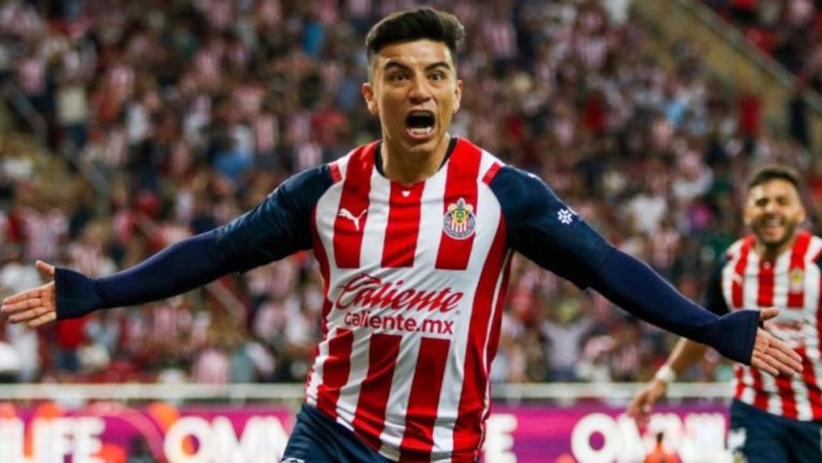 El 'Nene' podría regresar a la titularidad con Chivas