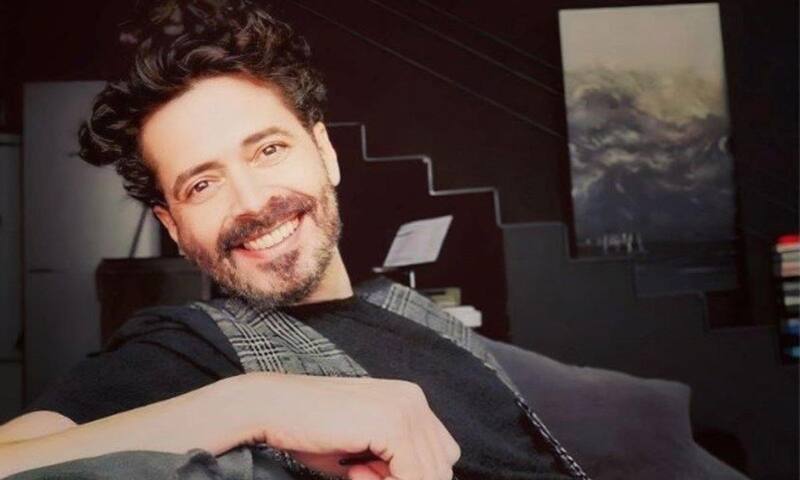 Un amigo y colaborador del artista dio a conocer la triste noticia a través de sus redes sociales.