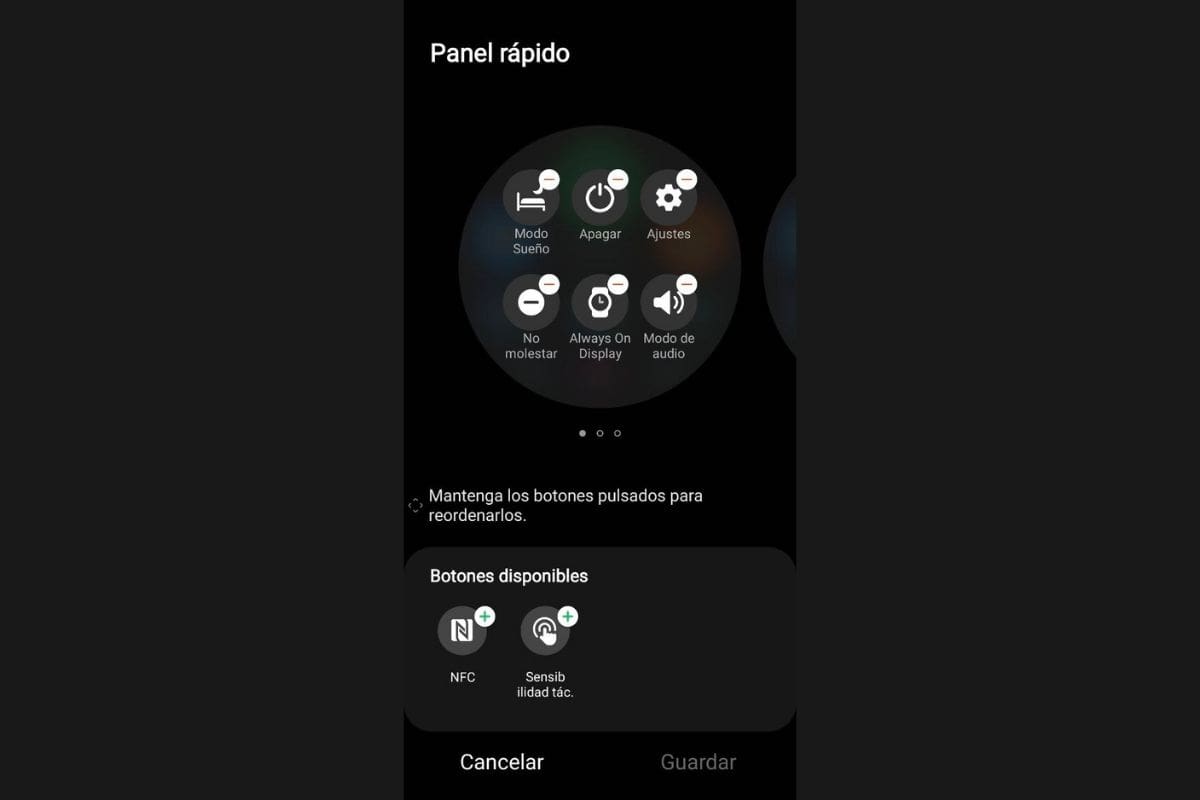 Podrás configurar lo que quieres ver cuando deslizas tu dedo hacia abajo en tu Galaxy Watch.