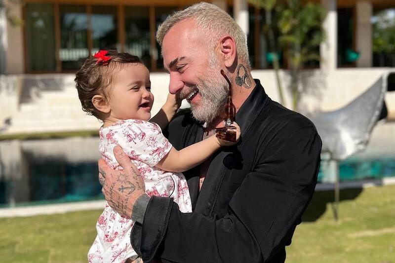 Blu Jerusalema se ha convertido en la máxima prioridad de Gianluca Vacchi y Sharon Fonseca. - Créditos: Instagram