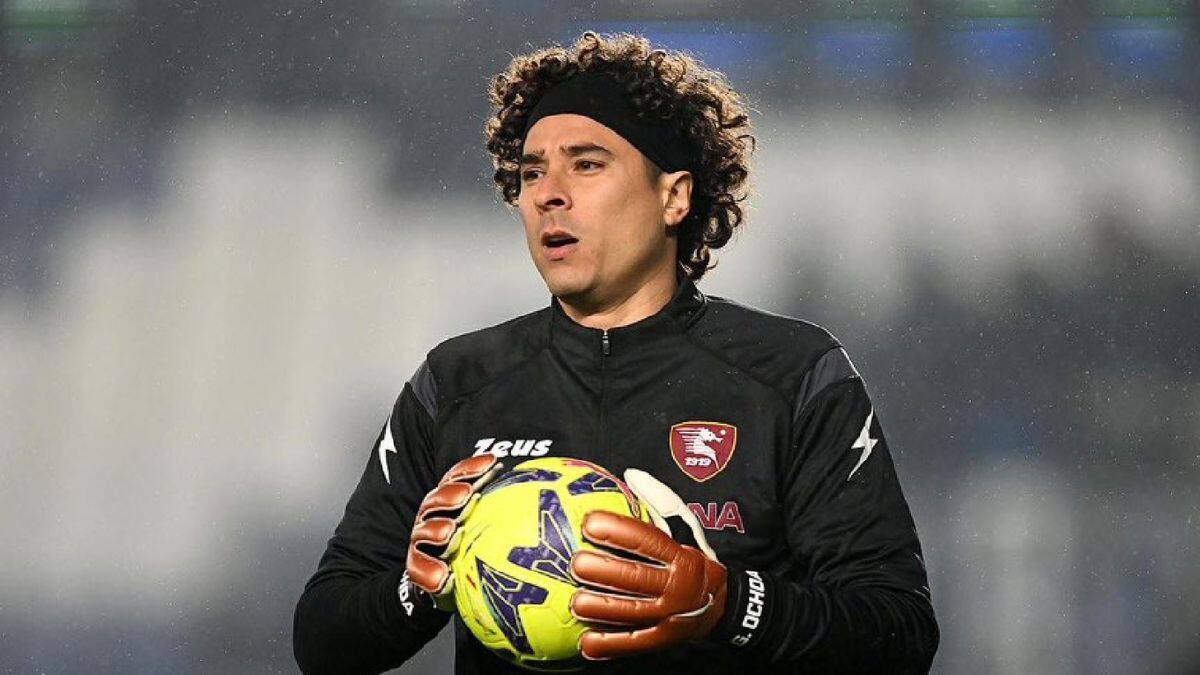 Guillermo Ochoa se queda sin técnico en el Salernitana: Davide Nicola fue despedido tras malos resultados