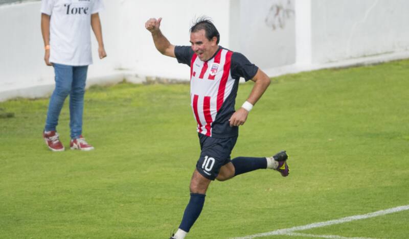 Gustavo Nápoles es recordado por sus cuatro goles con Chivas en la Final ante Neza.