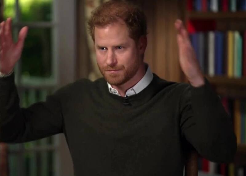 La extraña enfermedad no se contagia solo por un beso. - Créditos: CBS News