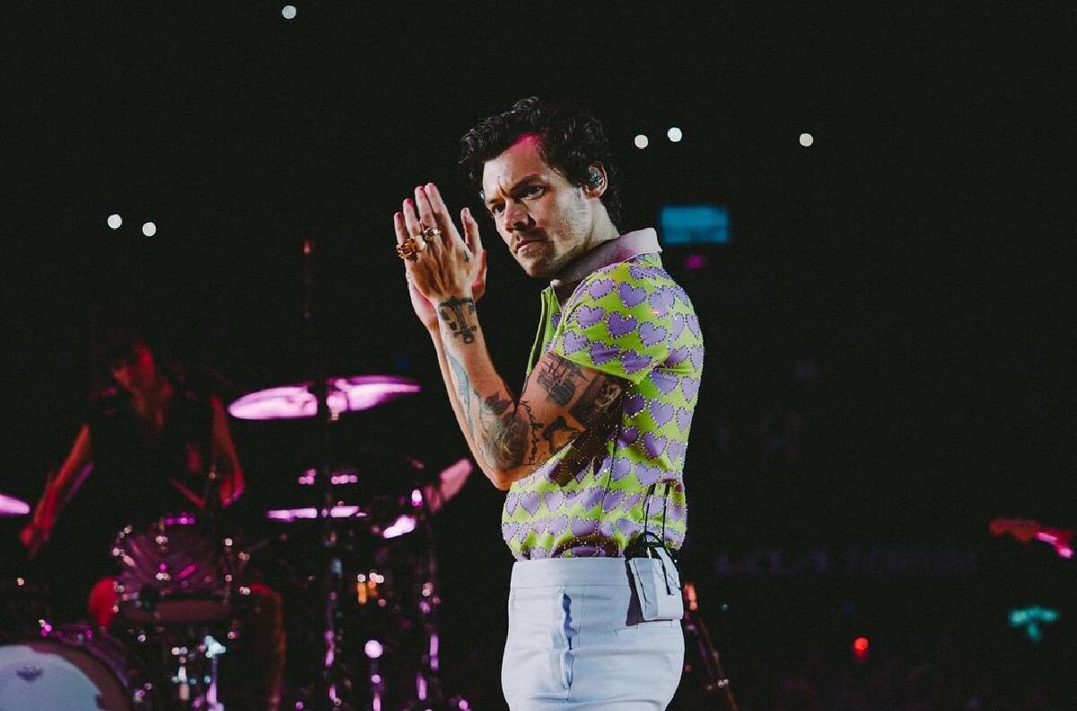 Harry Styles canta ‘Little Freak’ en vivo y los fans latinos reaccionan con memes