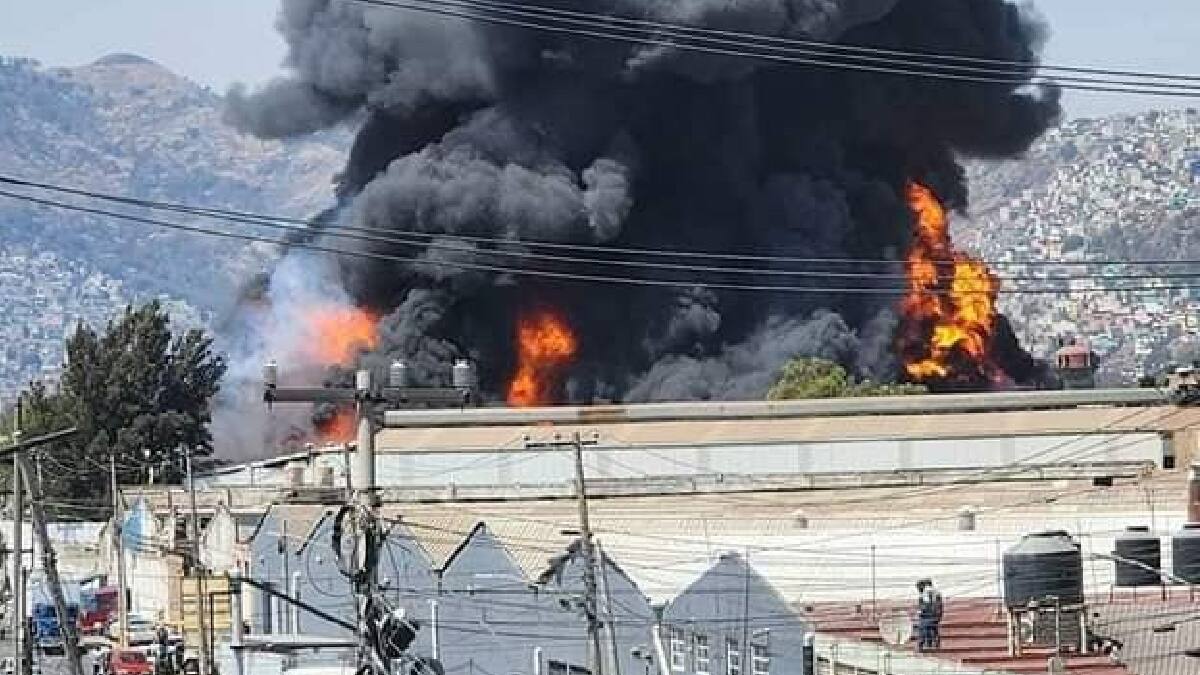 VIDEOS | Así se vivió el incendio ocurrido en Ecatepec, no se reportan lesionados ni muertos
