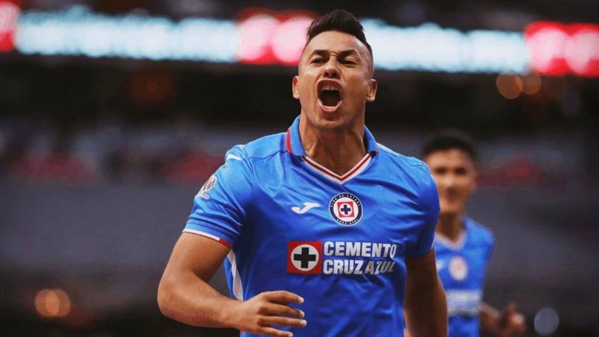 Grande de Argentina tiene en carpeta a Iván Morales: corren contra el tiempo