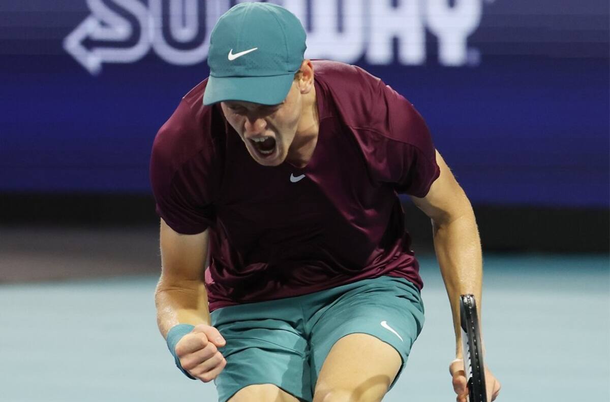 VIDEO | La locura de punto que Jannik Sinner le ganó a Carlos Alcaraz en el Masters 1000 de Miami
