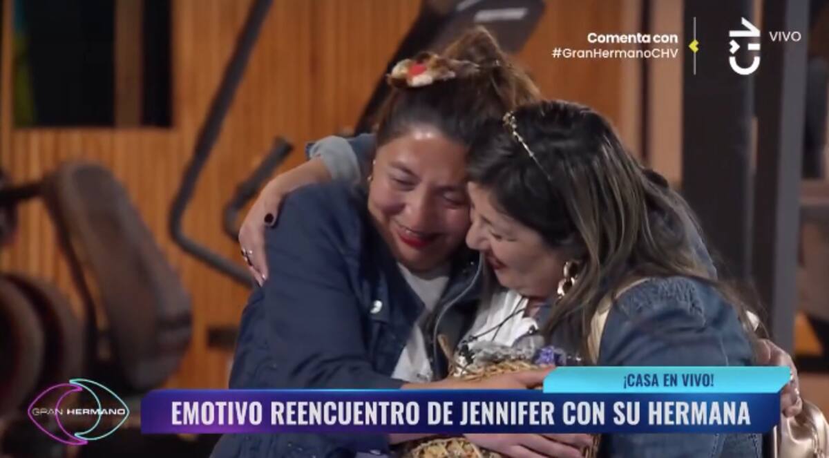 Pincoya junto a su hermana, Araceli, en "Gran Hermano" Chile. Foto: CHV.