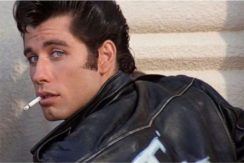 John Travolta sorprende con su disfraz de Viejito Pascuero