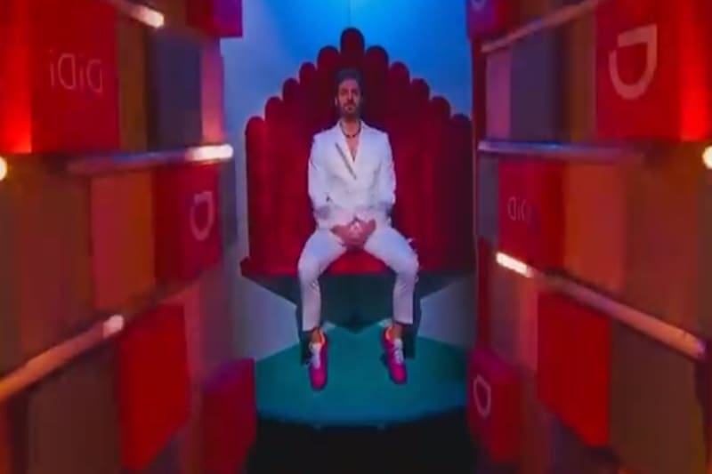 La gente voto para salvar a Sergio Mayer y Poncho de Nigris, así lo recibieron afuera.