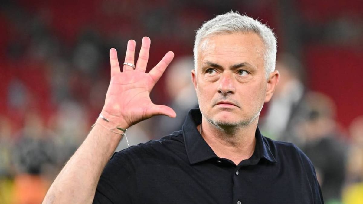 José Mourinho recibió millonaria oferta para dirigir en Arabia Saudita
