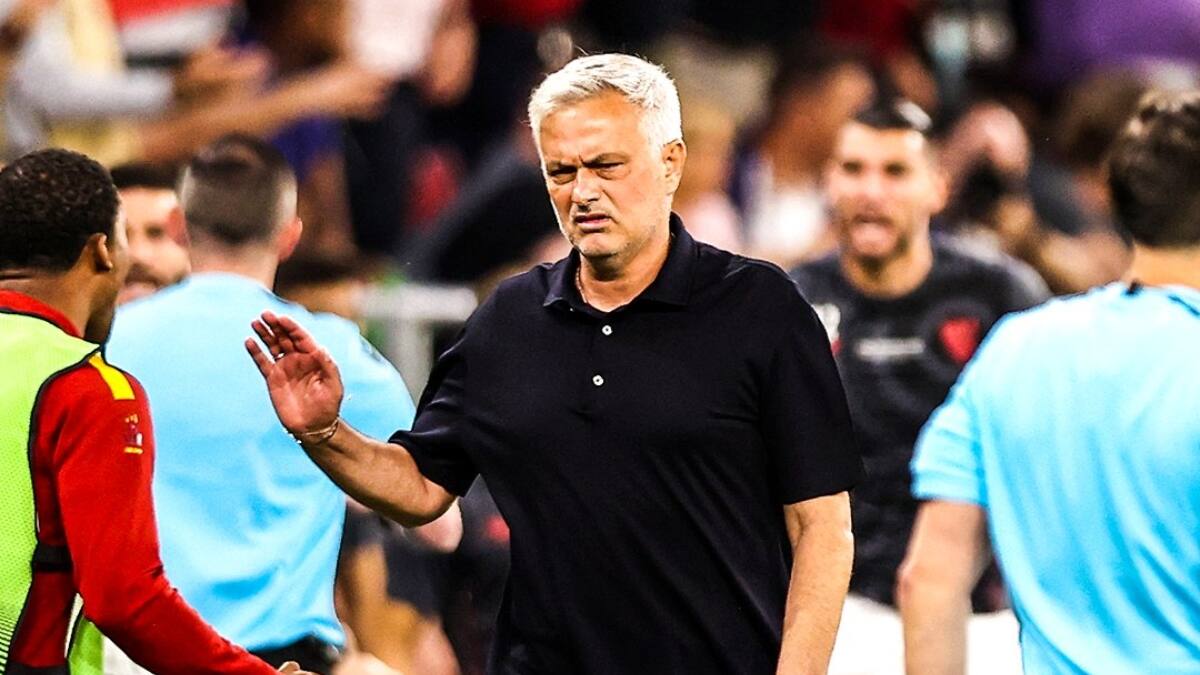 José Mourinho arriesga duro castigo de la UEFA por pataleta contra el árbitro tras perder en la Europa League
