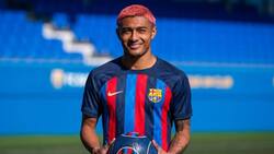 Las dos opciones que Barcelona baraja para el futuro de Julián Araujo