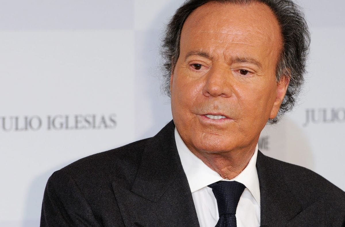 ¿Y cómo es él? El éxito de José Luis Perales que fue escrita para Julio Iglesias