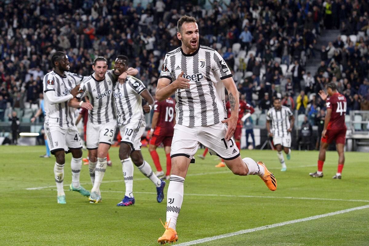 La Vecchia Signora perdió 10 puntos por irregularidades en la compra y venta de futbolistas