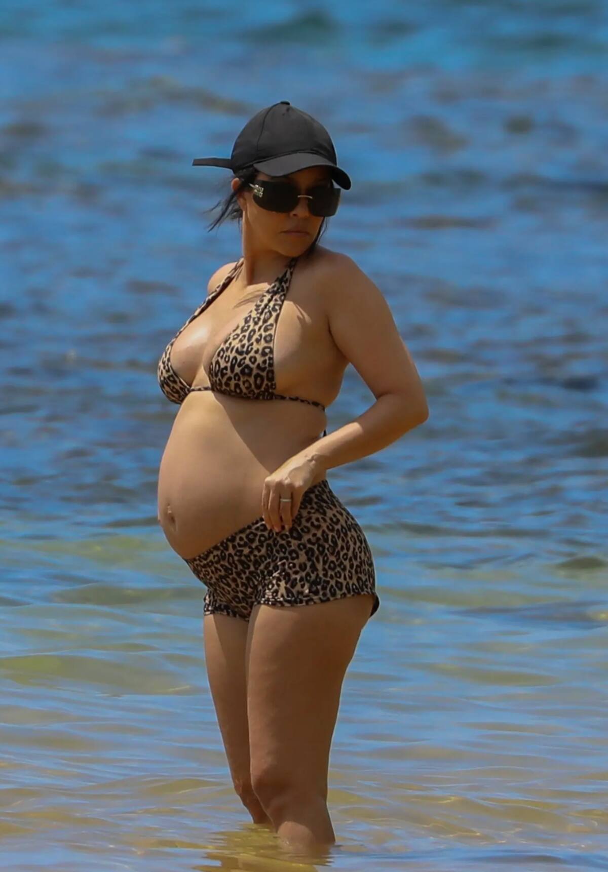 La socialité presumió su pancita de embarazo en Hawái