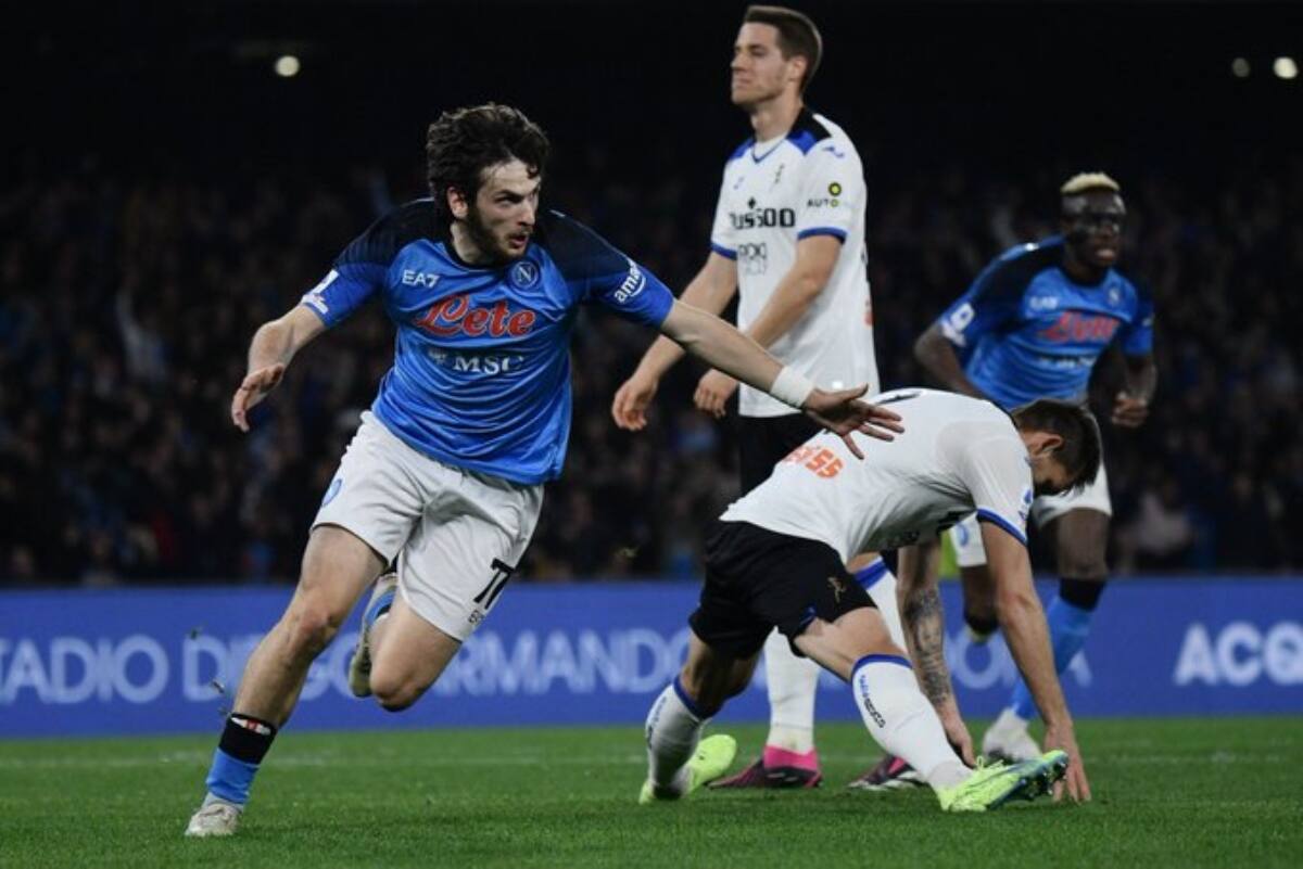 Kvaratskhelia se despachó con un golazo en el Napoli. Foto: @sscnapoli en twitter