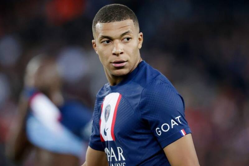 El futuro de Kylian Mbappé se volvió totalmente incierto. (EFE).