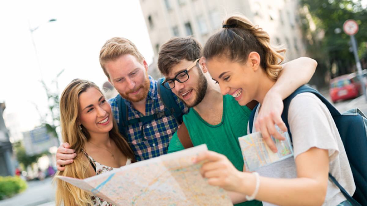 ¿Necesitas dinero para estudiar en el extranjero? La Beca Santander te da $20 mil pesos