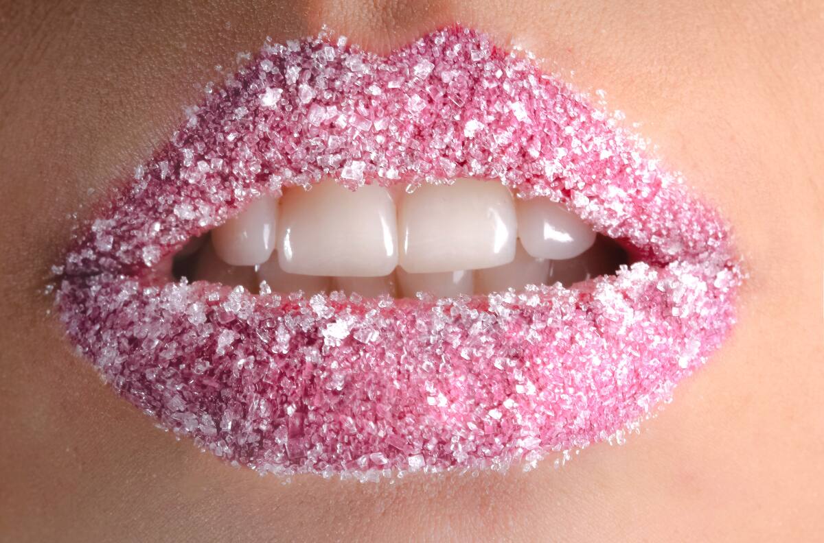 Logra unos labios de envidia con estos trucos que los mantiene hidratados