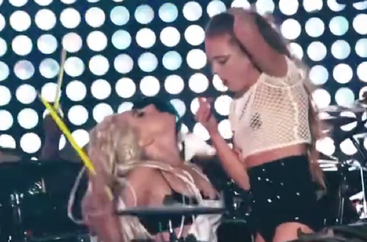 Lady Gaga: El día que le vomitaron a la cantante en pleno concierto