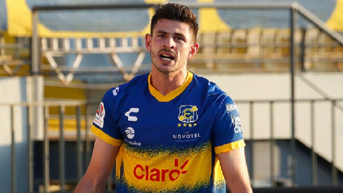 Lucas Di Yorio en conversaciones para regresar al fútbol chileno