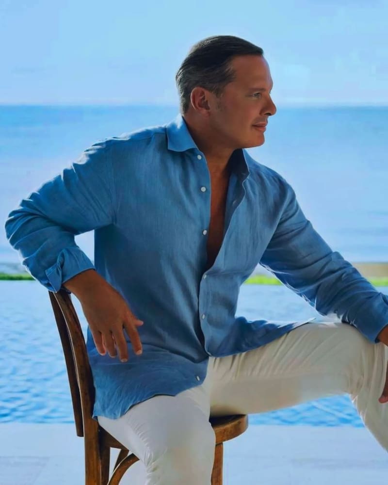 Luis Miguel pasa desapercibido en un lujoso yate - Créditos: Instagram