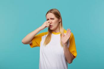 Estas son las plantas que te pueden ayudar con el olor a baño
