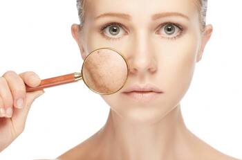 Elimina las manchas de sol con estos remedios caseros sencillos y baratos