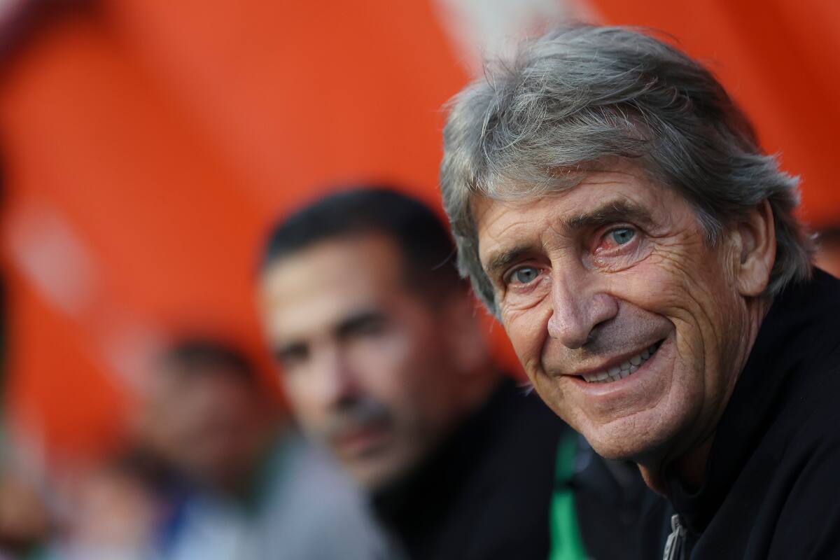 Manuel Pellegrini está en carpeta de tres equipos de la Premier League.