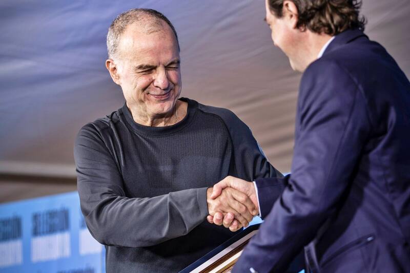 Marcelo Bielsa toma el mando de la selección uruguaya de fútbol