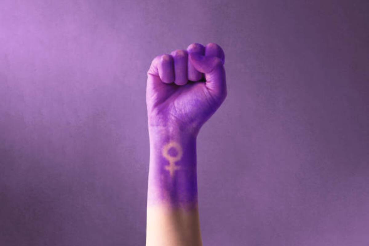 Conoce las mejores consignas para la marcha del 8M.