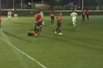 VIDEO | Matan en México a entrenador de fútbol en pleno partido