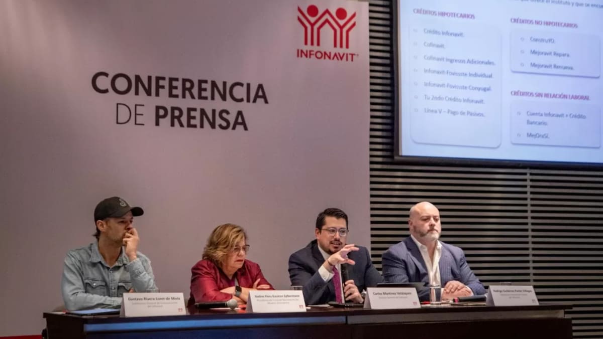 Carlos Martínez Velázquez, director general del Infonavit presentó el nuevo crédito hipotecario.