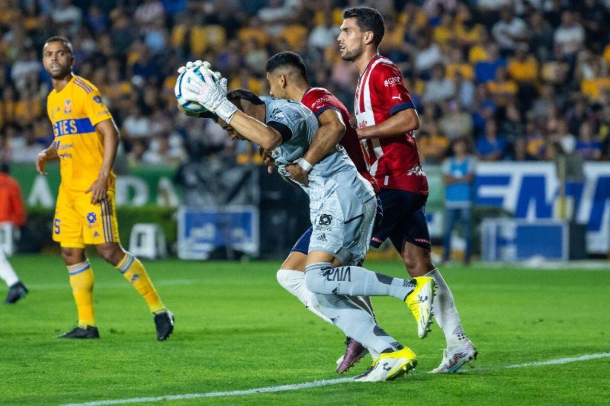 No es la primera vez que Nahuel Guzmán es captado realizando una acción antideportiva.