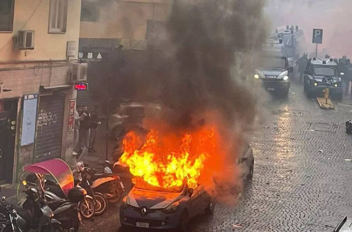 VIDEO | Los graves incidentes de los ultras de Eintracht Frankfurt en Napoli