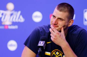 VIDEO | La genial reacción de Nikola Jokic cuando le preguntaron por Novak Djokovic tras su título en la NBA