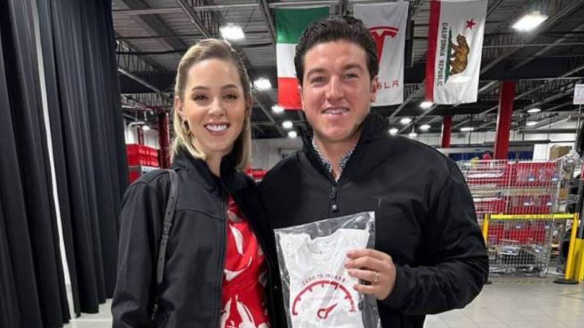 ¿Cuánto cuesta la camioneta que Samuel García le regaló a Mariana Rodríguez?