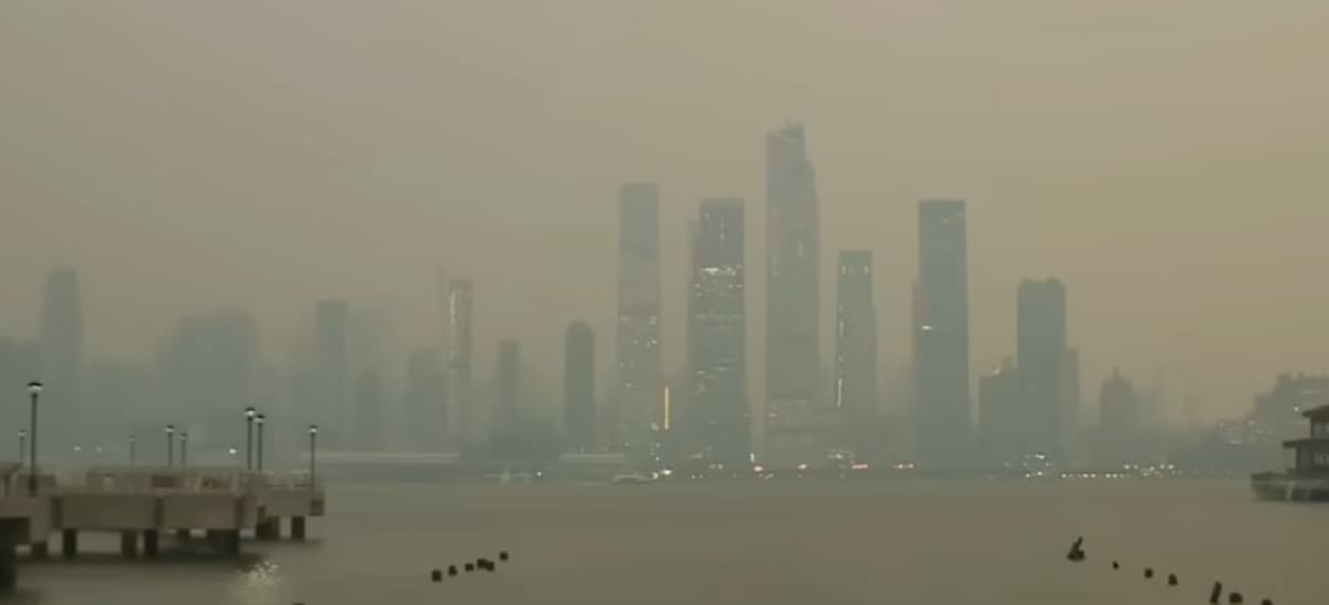 El humo proveniente de los incendios en Canadá han afectado la "Gran Manzana".