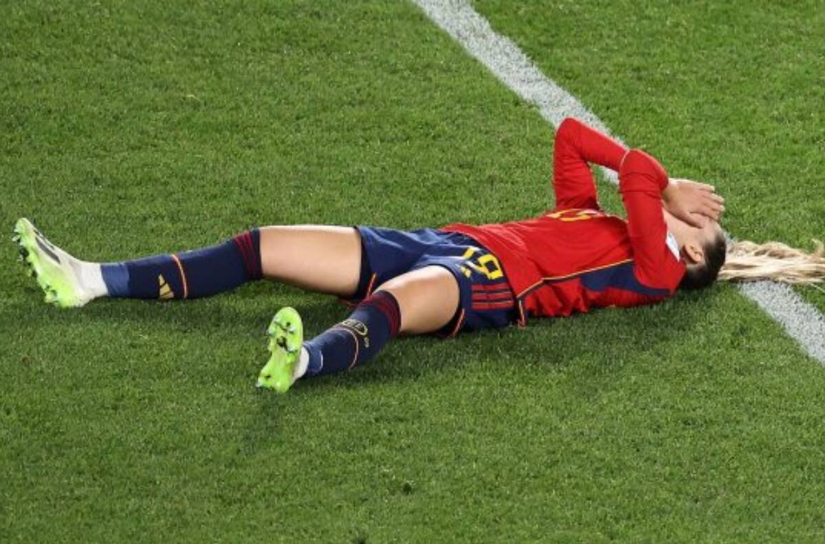 Se lo habían ocultado: figura de España se enteró de la muerte de su padre tras ganar el Mundial Femenino